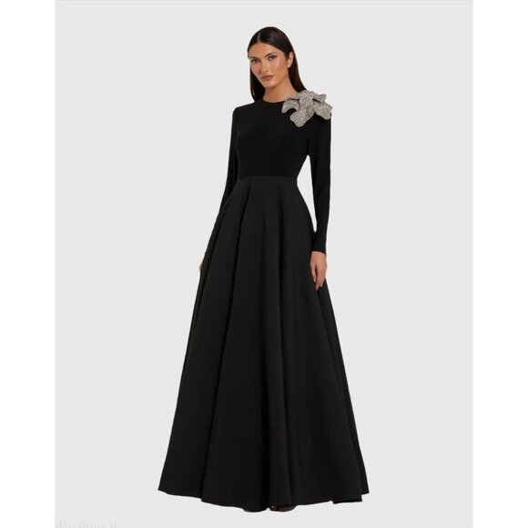 NWT Mac Duggal Women's Black Taffeta Ballgown 3D Rhinestone Flower Size 14 2809 - Picture 2 of 16